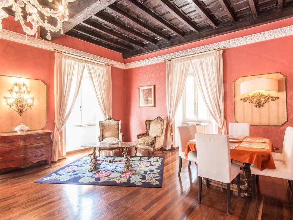 RSH Spanish Steps Luxury Apartment Deluxe Apartment (4 Bedrooms) 34