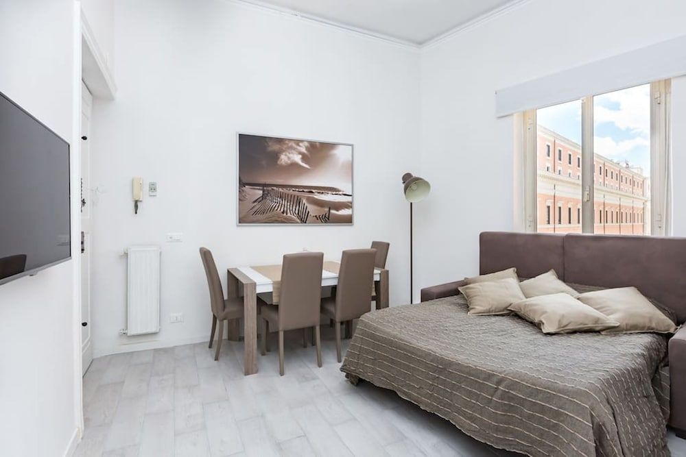 undefined The Presidential's Suite 5