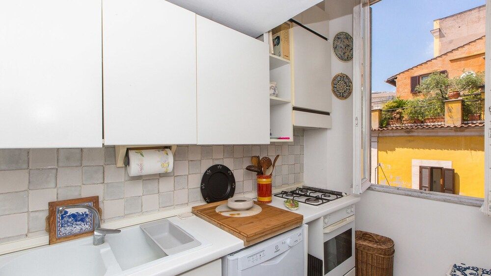 undefined Rental In Rome Monti Apartment 7