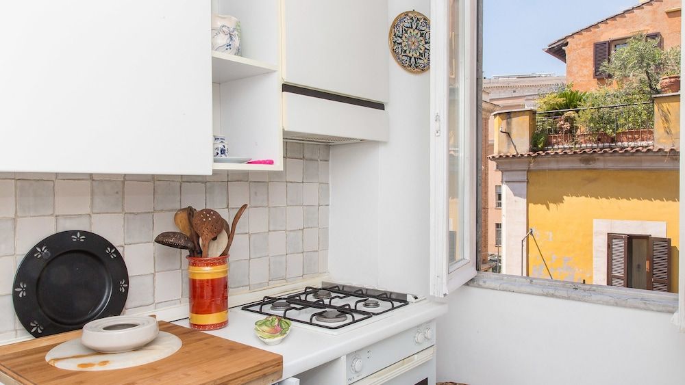 undefined Rental In Rome Monti Apartment 8