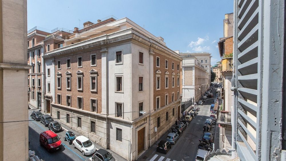 undefined Rental In Rome Monti Apartment 5