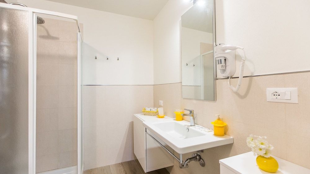 Rental In Rome Trastevere White Apartment Apartment 17