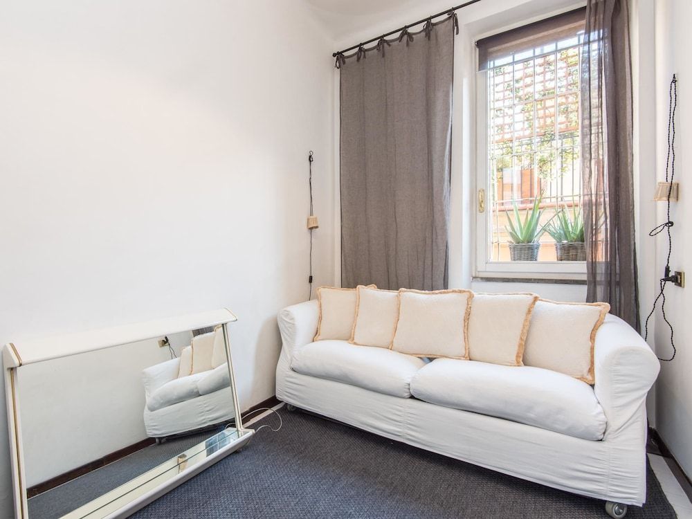 RSH Luxury Spanish Steps Terrace Apartment, 3 Bedrooms 23