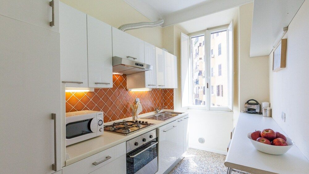undefined Rental In Rome Vatican Vintage Apartment 4