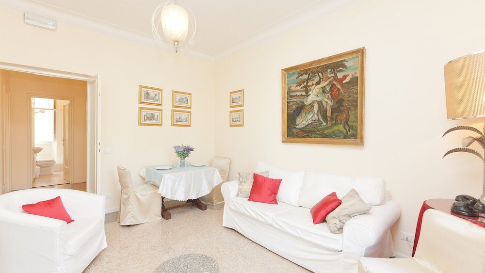 undefined Rental In Rome Vatican Vintage Apartment 5