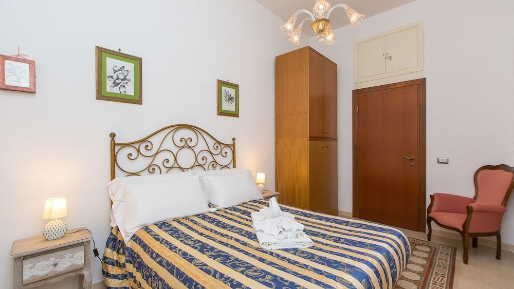 undefined Rental In Rome Colosseum Apartment 4