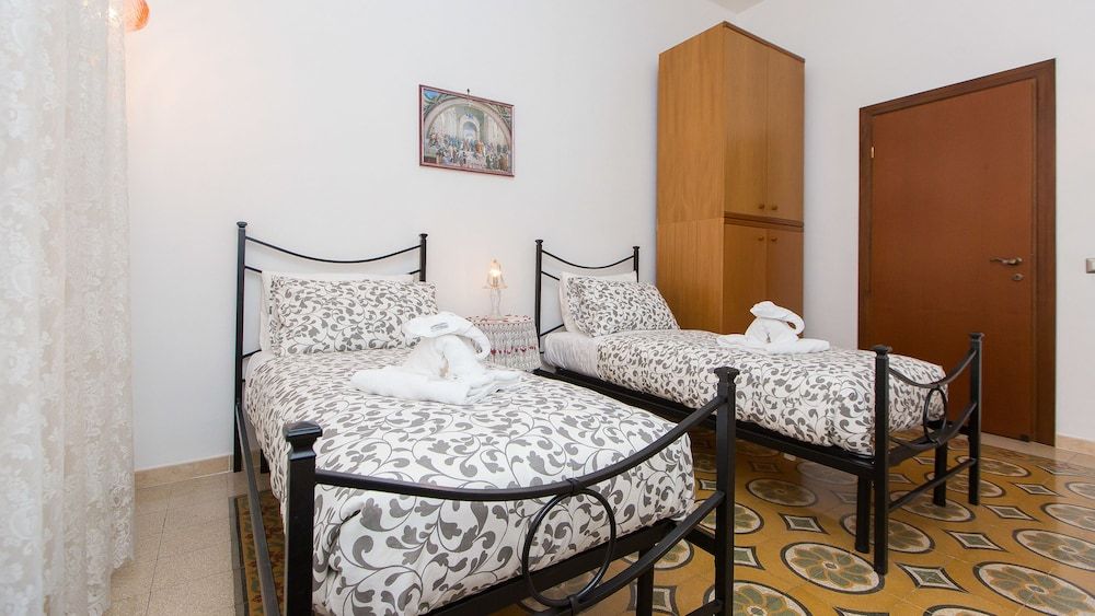 undefined Rental In Rome Colosseum Apartment 9