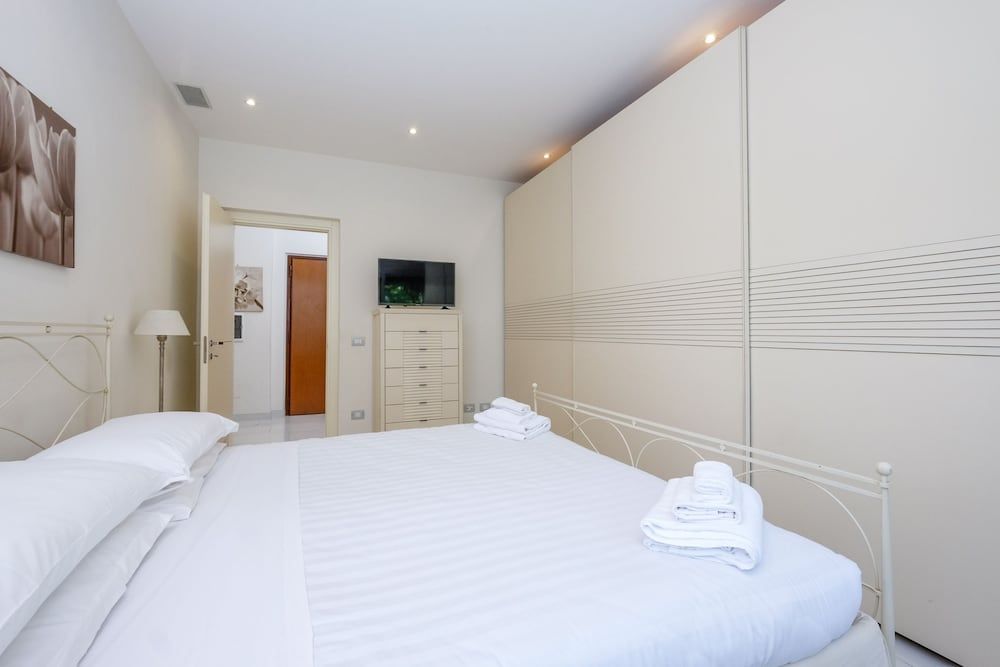 undefined Your Trastevere Balcony 2