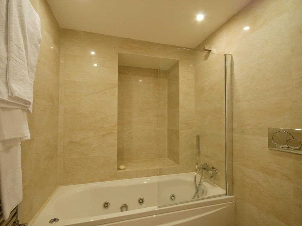 Grace Apartment Apartment (3 Bedrooms) 34