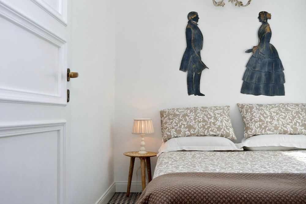 undefined Garibaldi 3 - WR Apartments 8