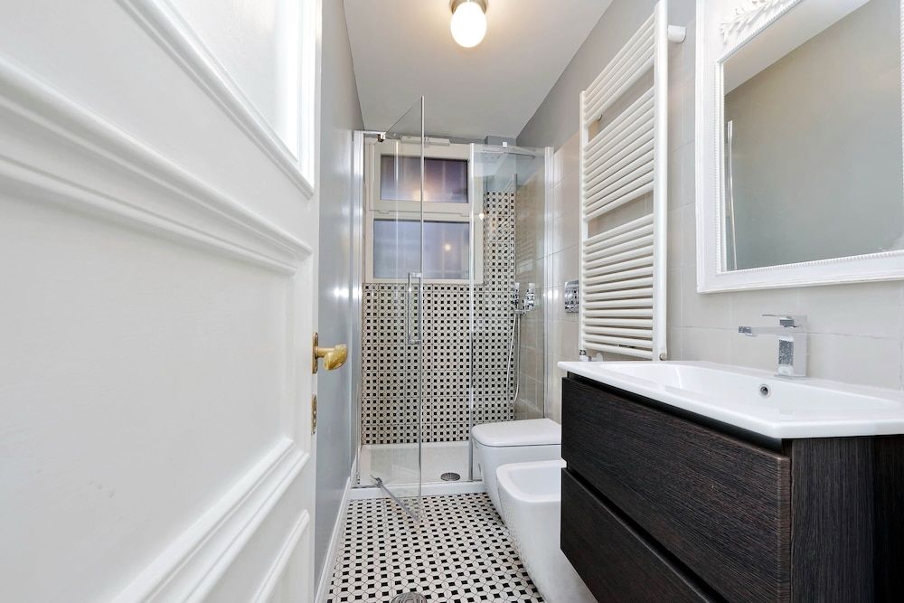 undefined Garibaldi 3 - WR Apartments 7