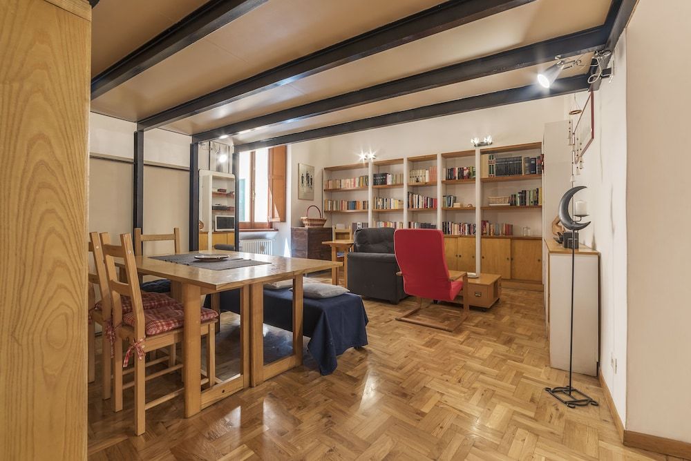 Lovely Loft Trastevere Apartment, 2 Bedrooms 12