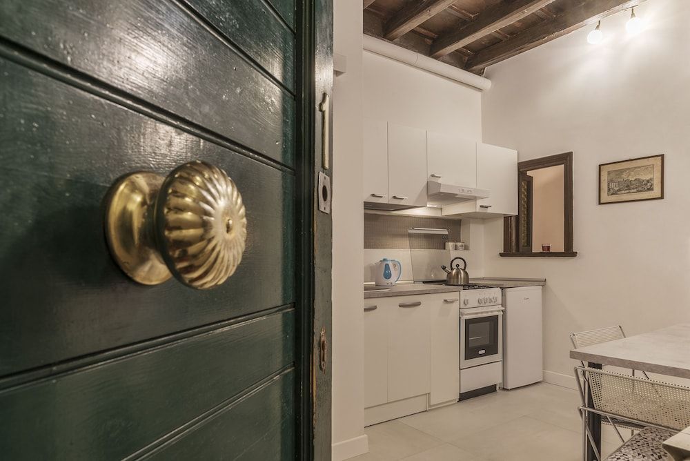undefined Fori Imperiali Elegant Apartment 3