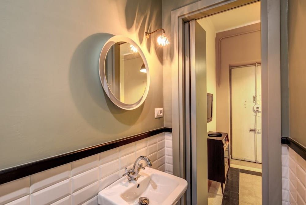 Trastevere Vintage Apartment, 2 Bedrooms 18