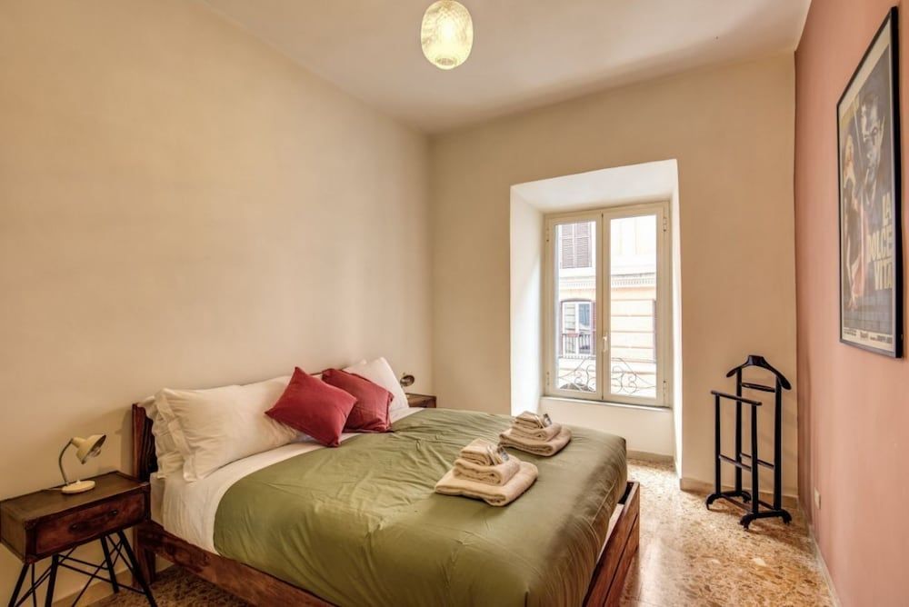 Trastevere Vintage Apartment, 2 Bedrooms 10