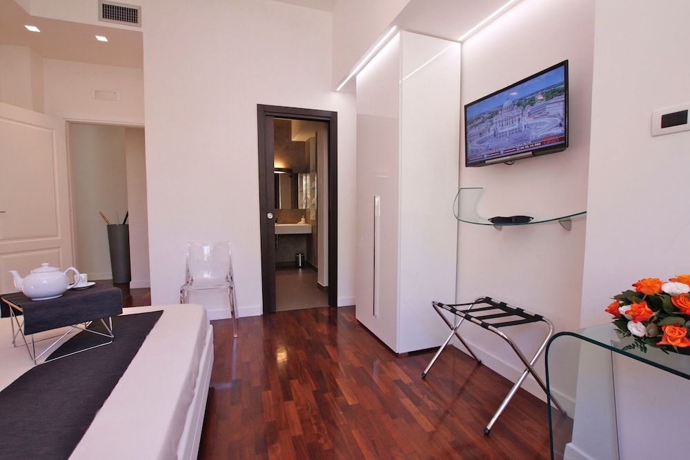 undefined River View 8