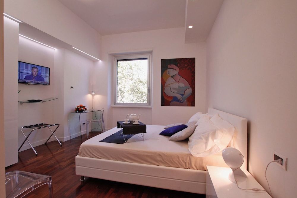 undefined River View 6