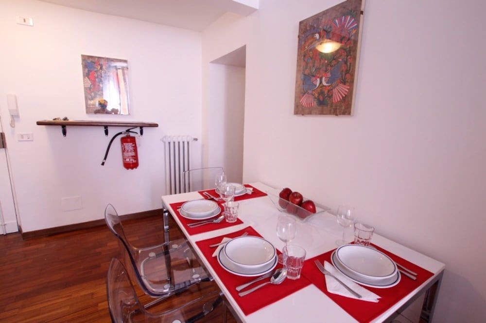 undefined Monticelli Viola 5