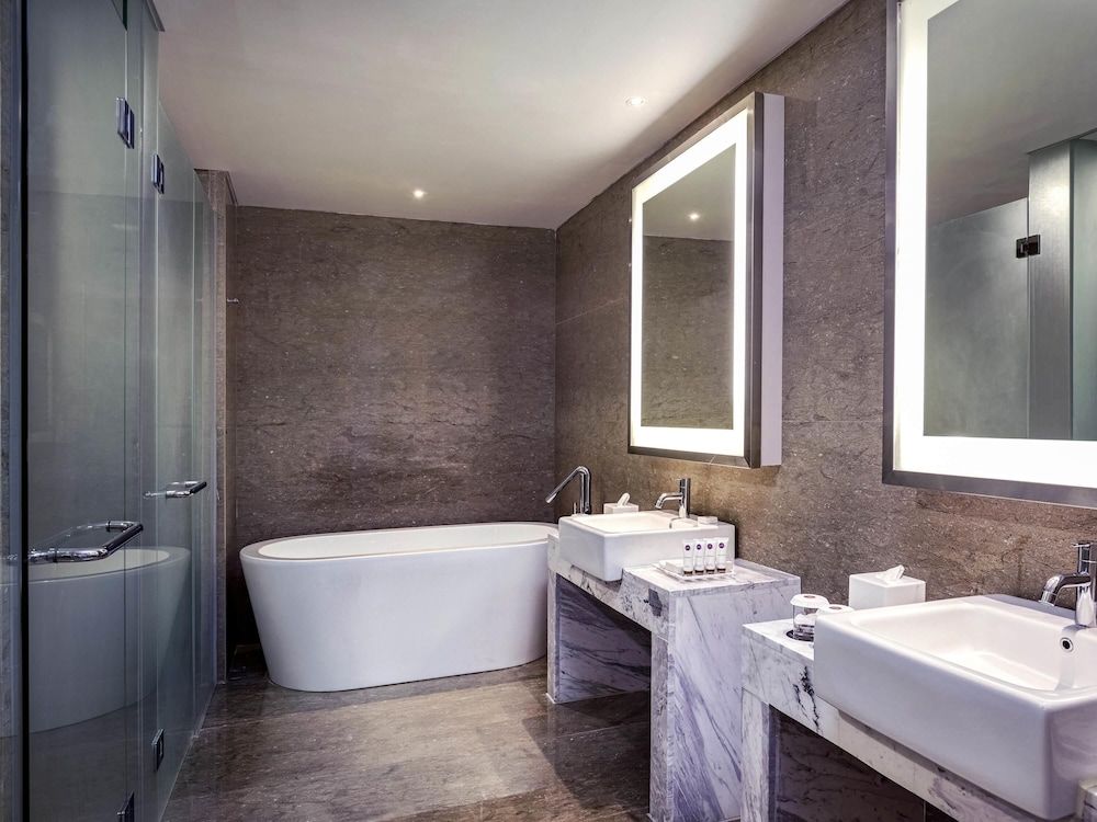 undefined Grand Mercure Jakarta Harmoni 4