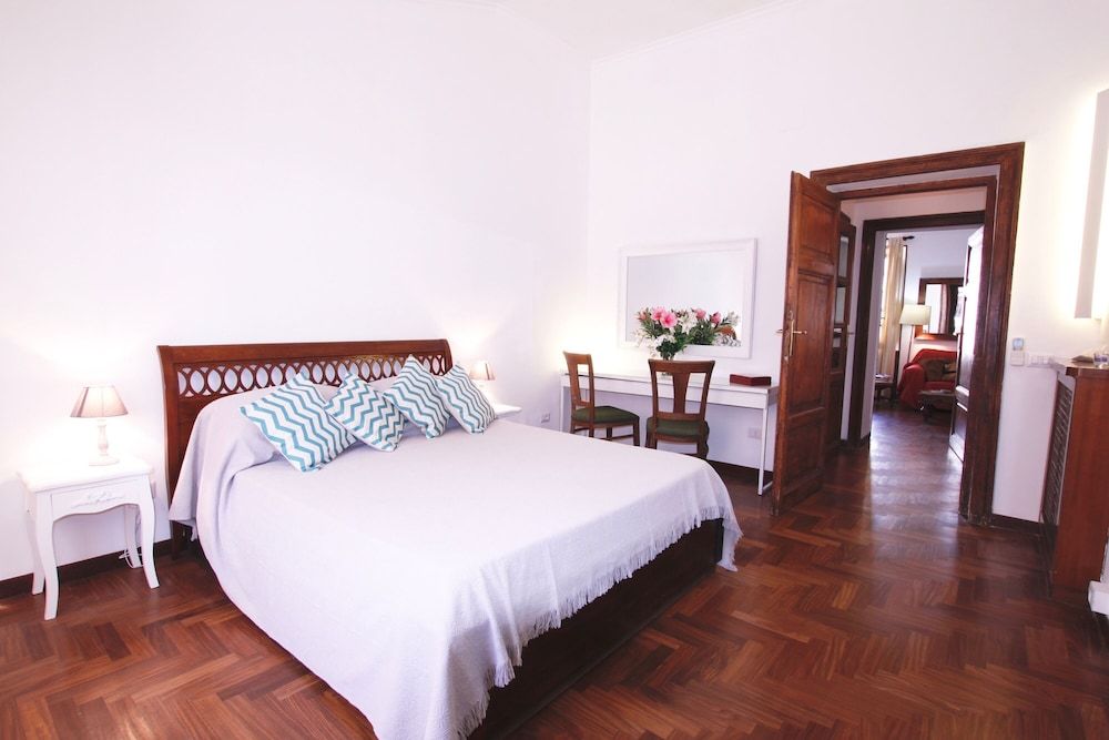 undefined Mellini River 7