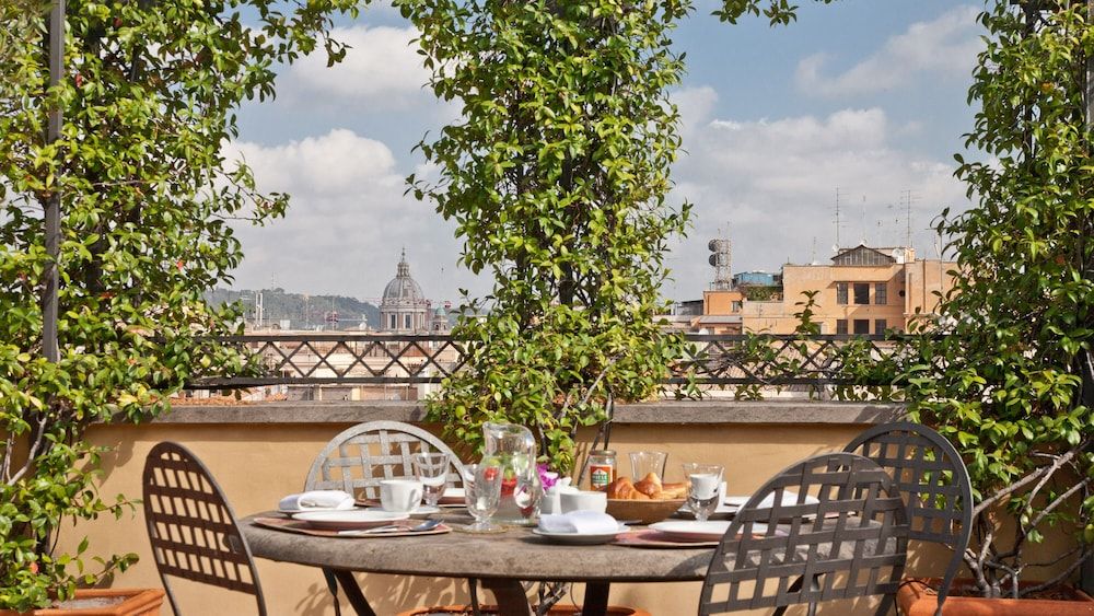 Rental in Rome Trevi Luxury Penthouse Apartment, 2 Bedrooms 27