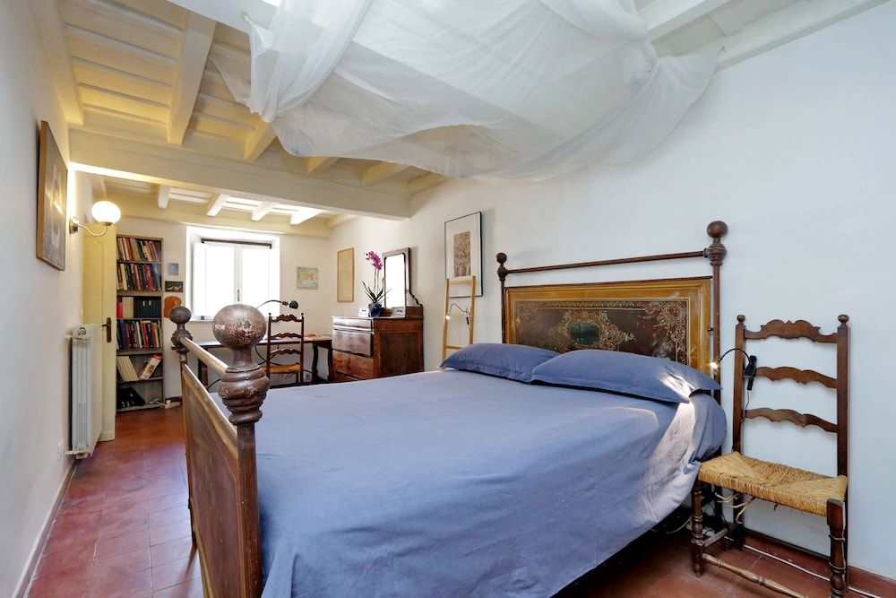 undefined Banchi Nuovi 8