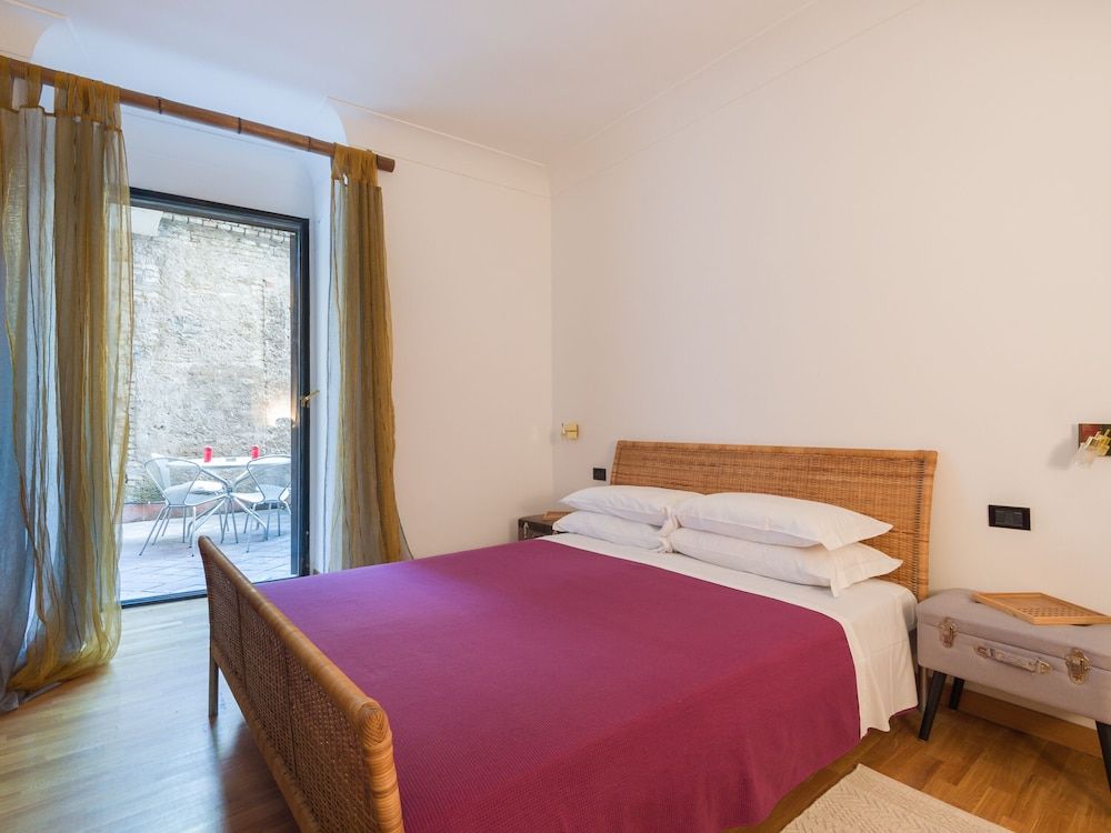 undefined RSH Ghetto Enchanting Terrace Apartment 3