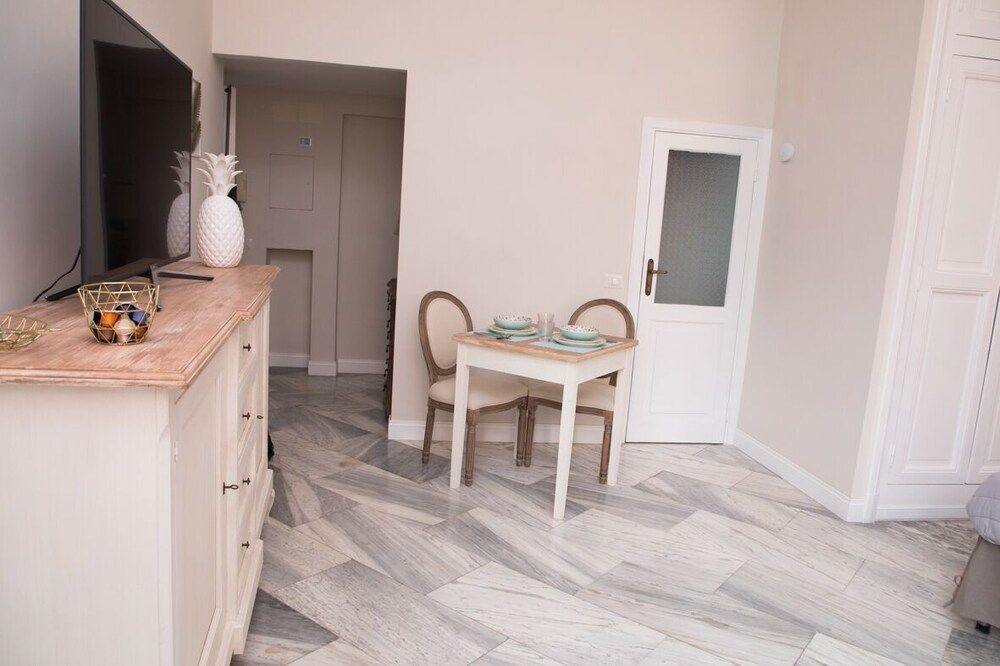 undefined SuityRHome RioneMonti37 8