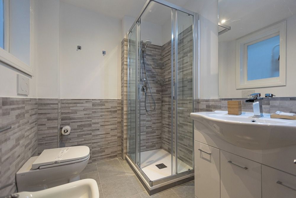 Rental in Rome Borgo Angelico Terrace Apartment, 2 Bedrooms 13