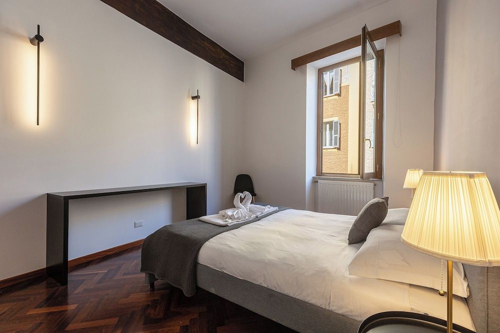 Rental in Rome Borgo Angelico Terrace Apartment, 2 Bedrooms 4