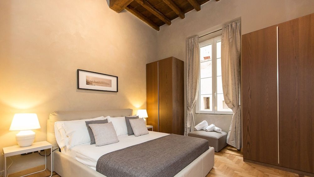 Rental in Rome Coronari Luxury Terrace Apartment, 2 Bedrooms 12