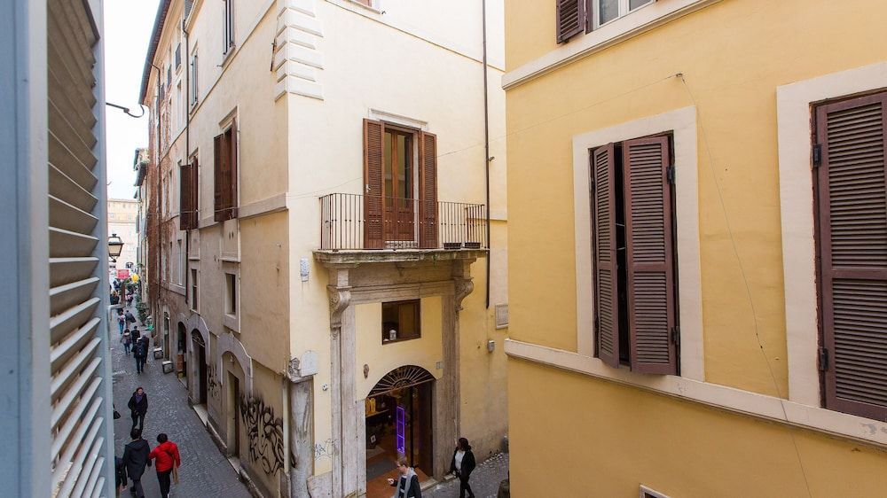 Rental in Rome Coronari Luxury Terrace Apartment, 2 Bedrooms 41