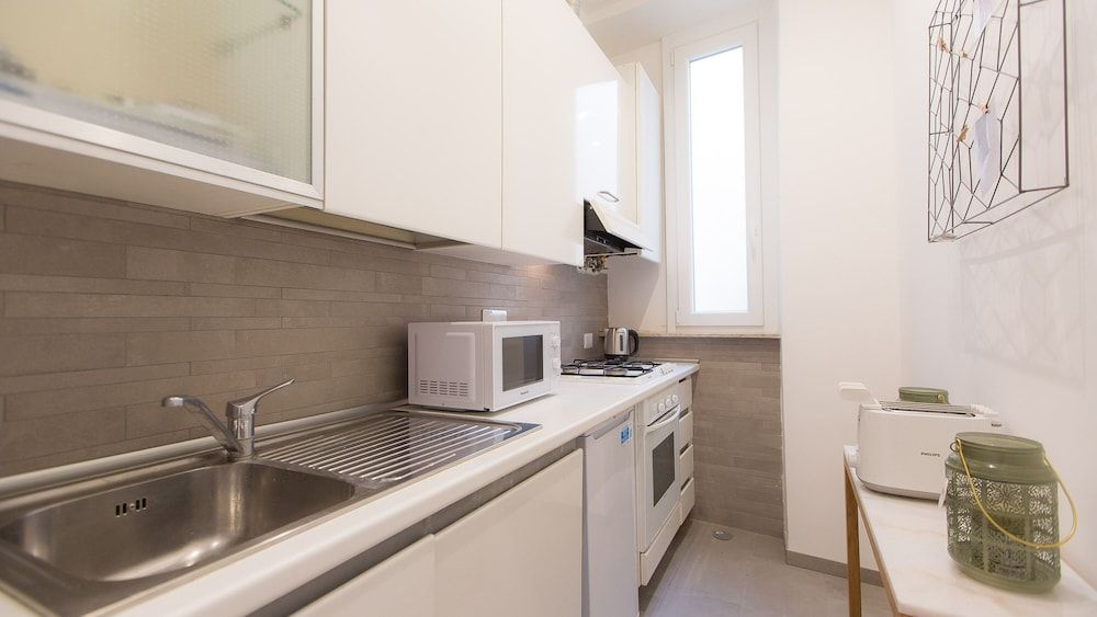 Rental in Rome Giulia Atmosphere Apartment, 1 Bedroom 10