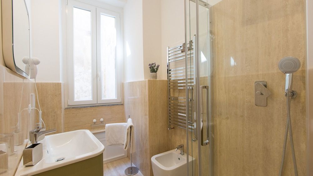 undefined Rental in Rome Giulia Atmosphere 7