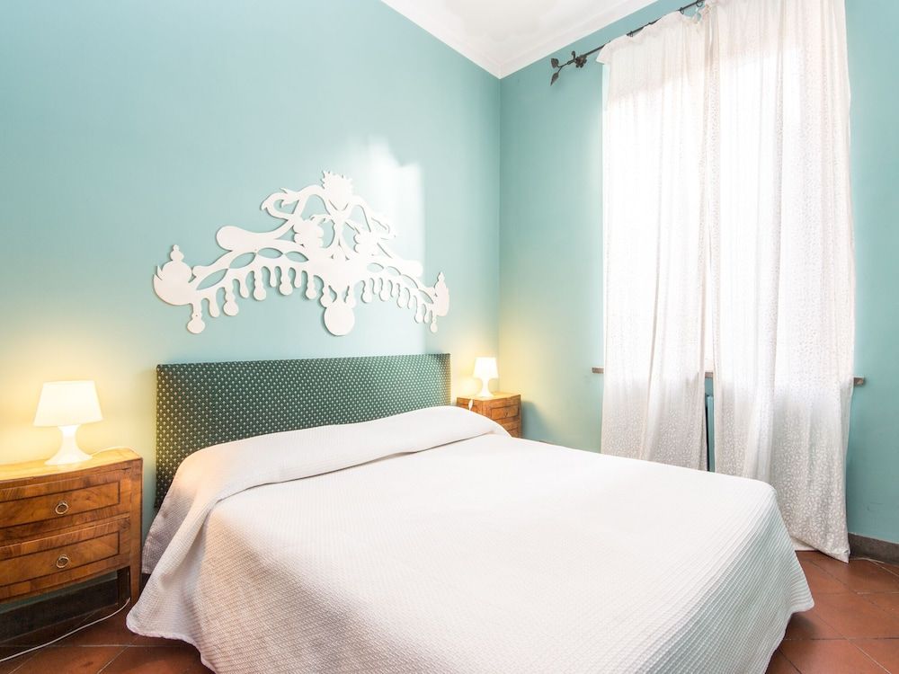 undefined RSH Campo de' Fiori Bright Apartment 3