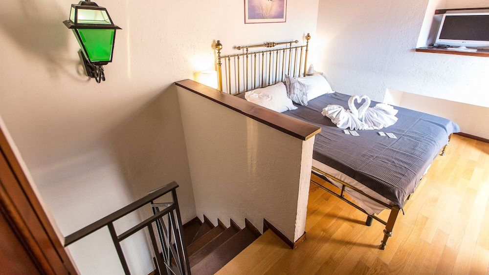 undefined Rental in Rome Arco della Ciambella Penthouse 8