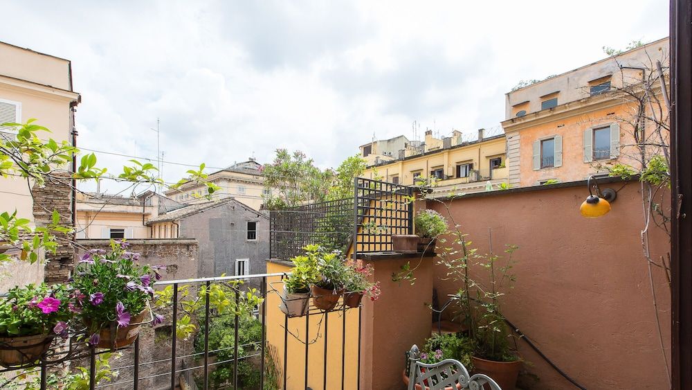 undefined Rental in Rome Arco della Ciambella Penthouse 3