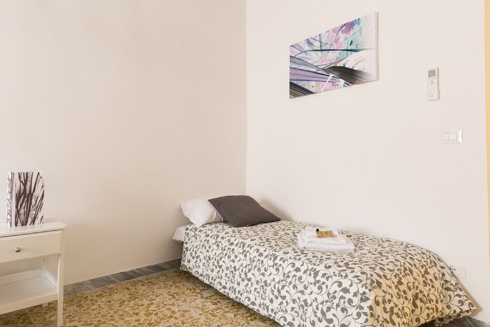 undefined Gabriella Art Apartment Navona Sq 8