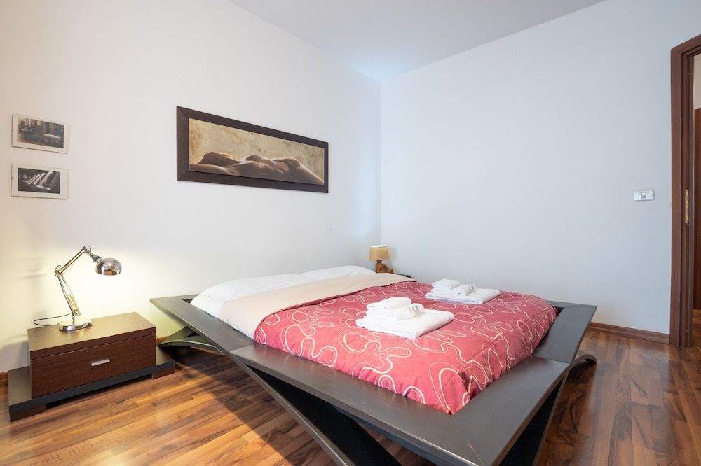 undefined Rialto Apartment Sistine Chapel 3