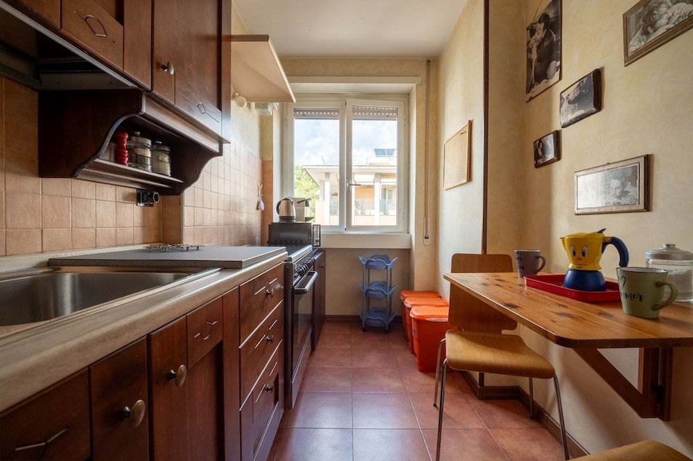 undefined Rialto Apartment Sistine Chapel 10