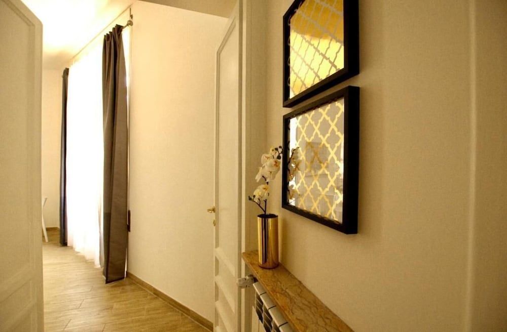 undefined Domus in Laterano 2