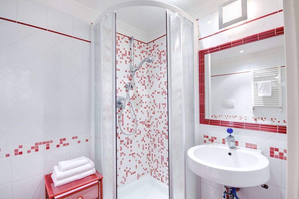 undefined Azalea Colosseo 35 Euro For P 5