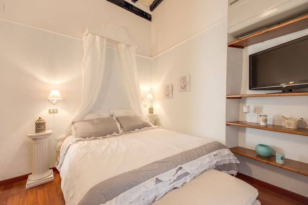 undefined Trevis Lucky Treasure 5