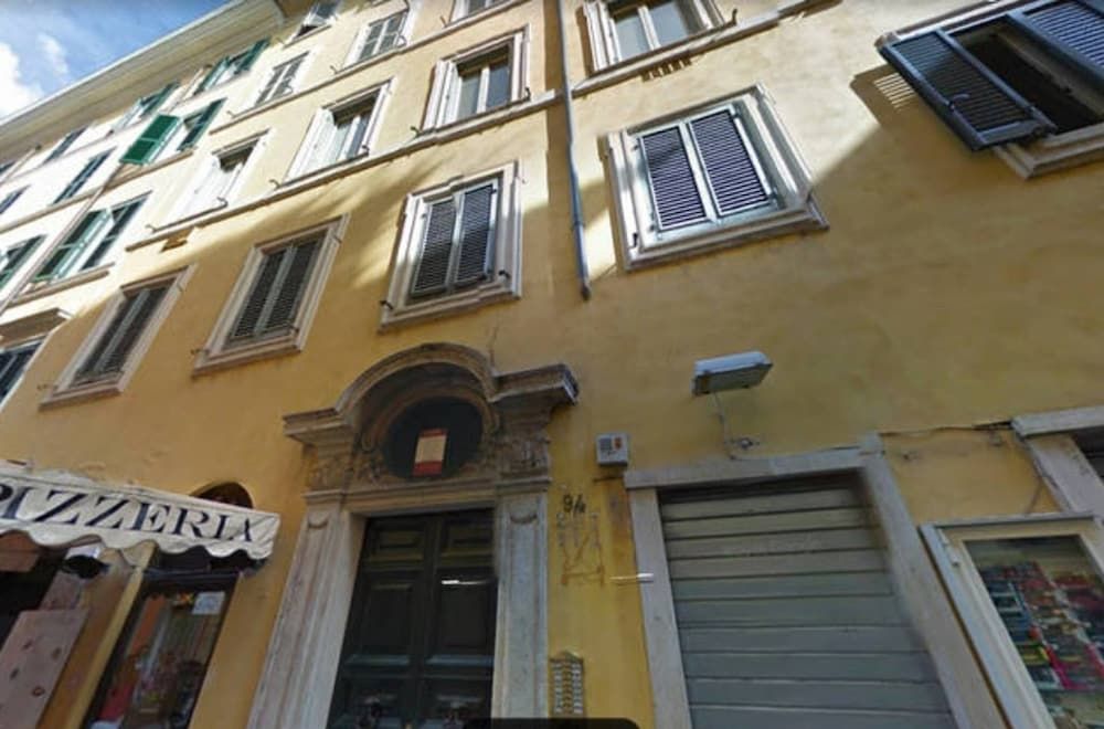 undefined Trevis Lucky Treasure