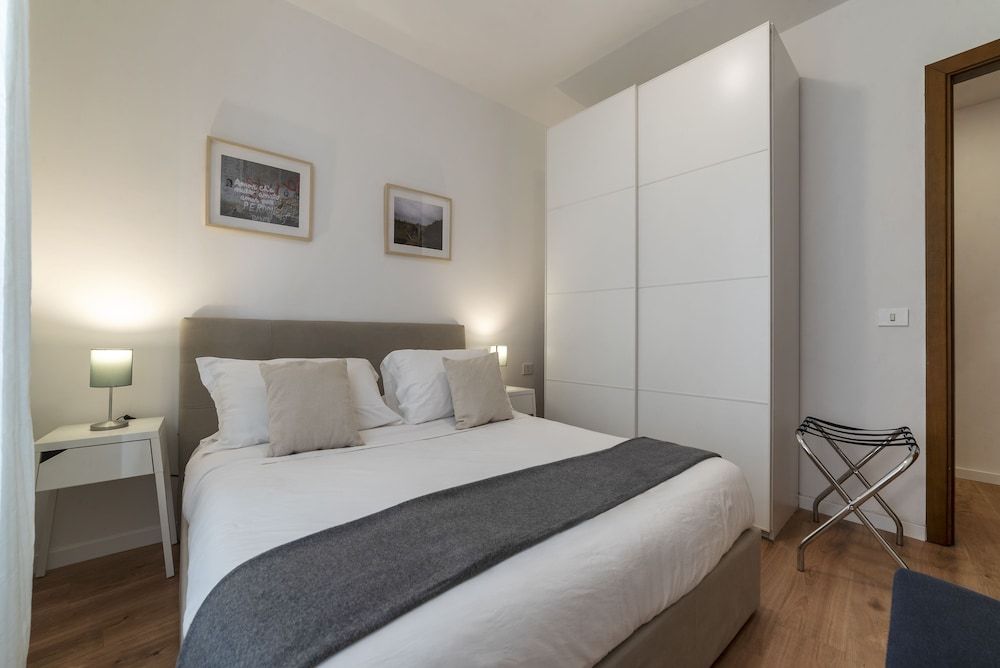 undefined Via degli Avignonesi 5