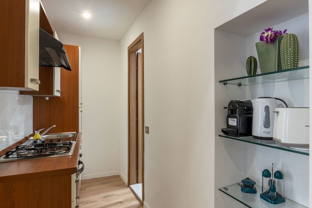 undefined Via degli Avignonesi 9