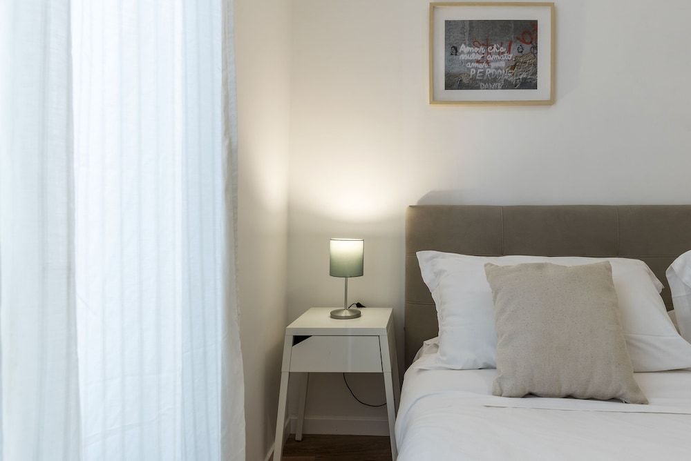 undefined Via degli Avignonesi 4