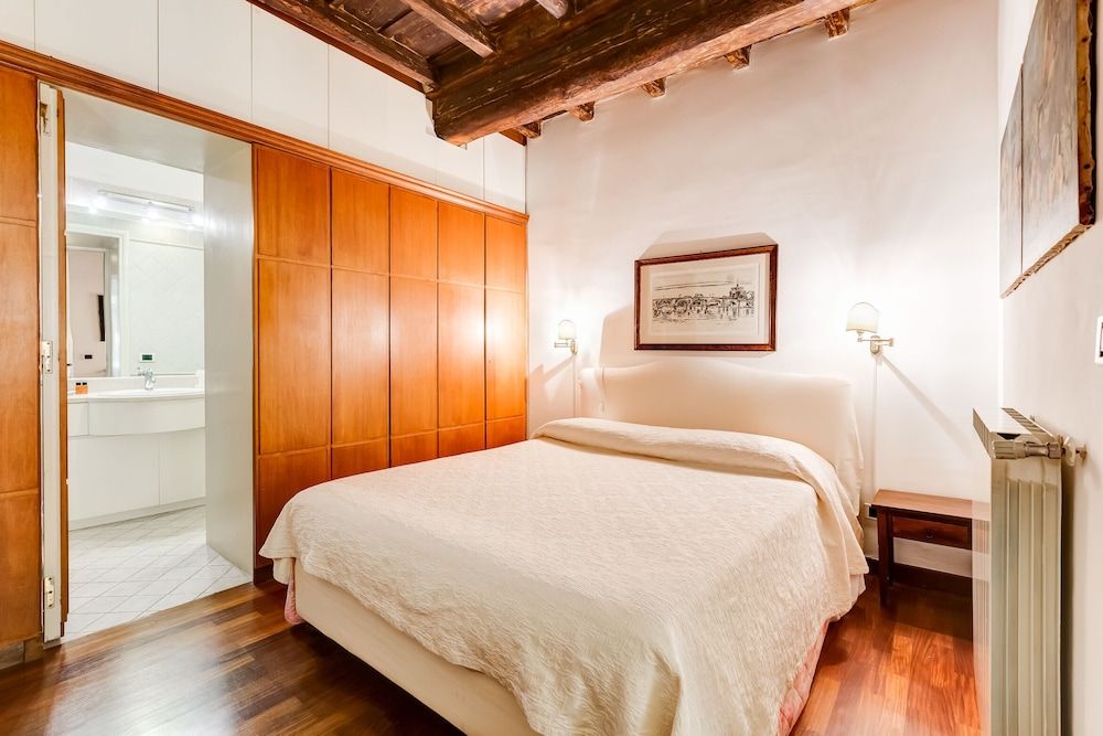 undefined Historical Apartment near Spanish Steps