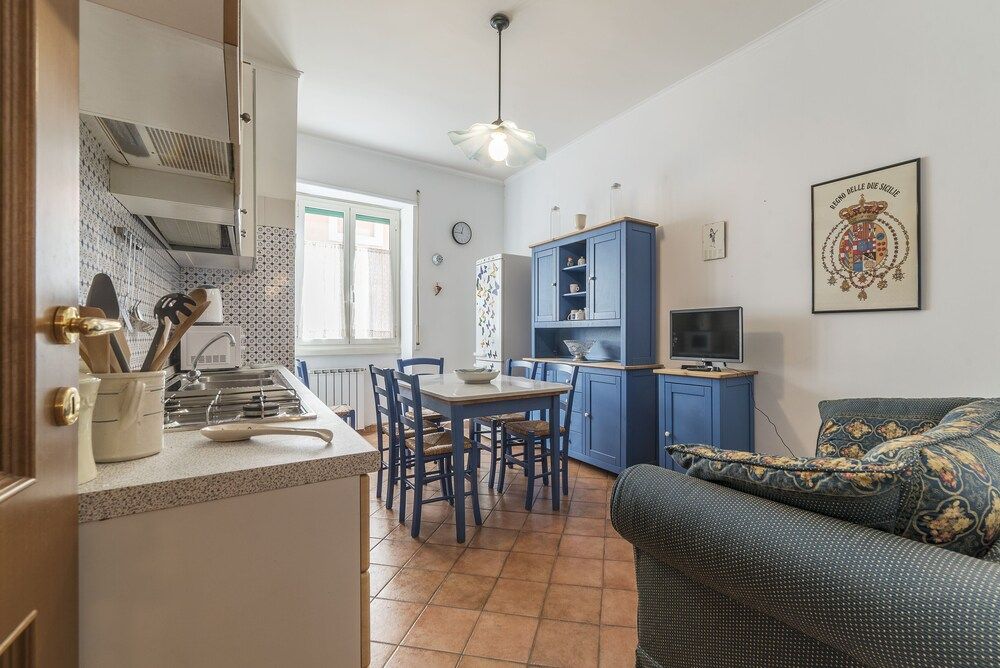 undefined San Lorenzo Roomy Apartment 5