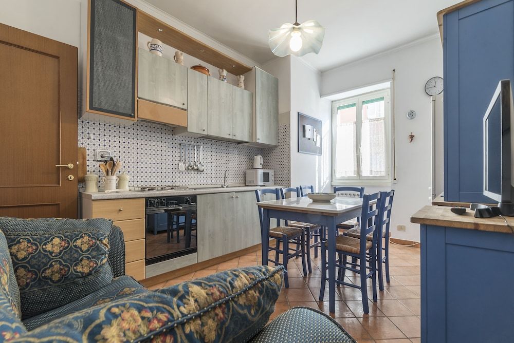 undefined San Lorenzo Roomy Apartment 6